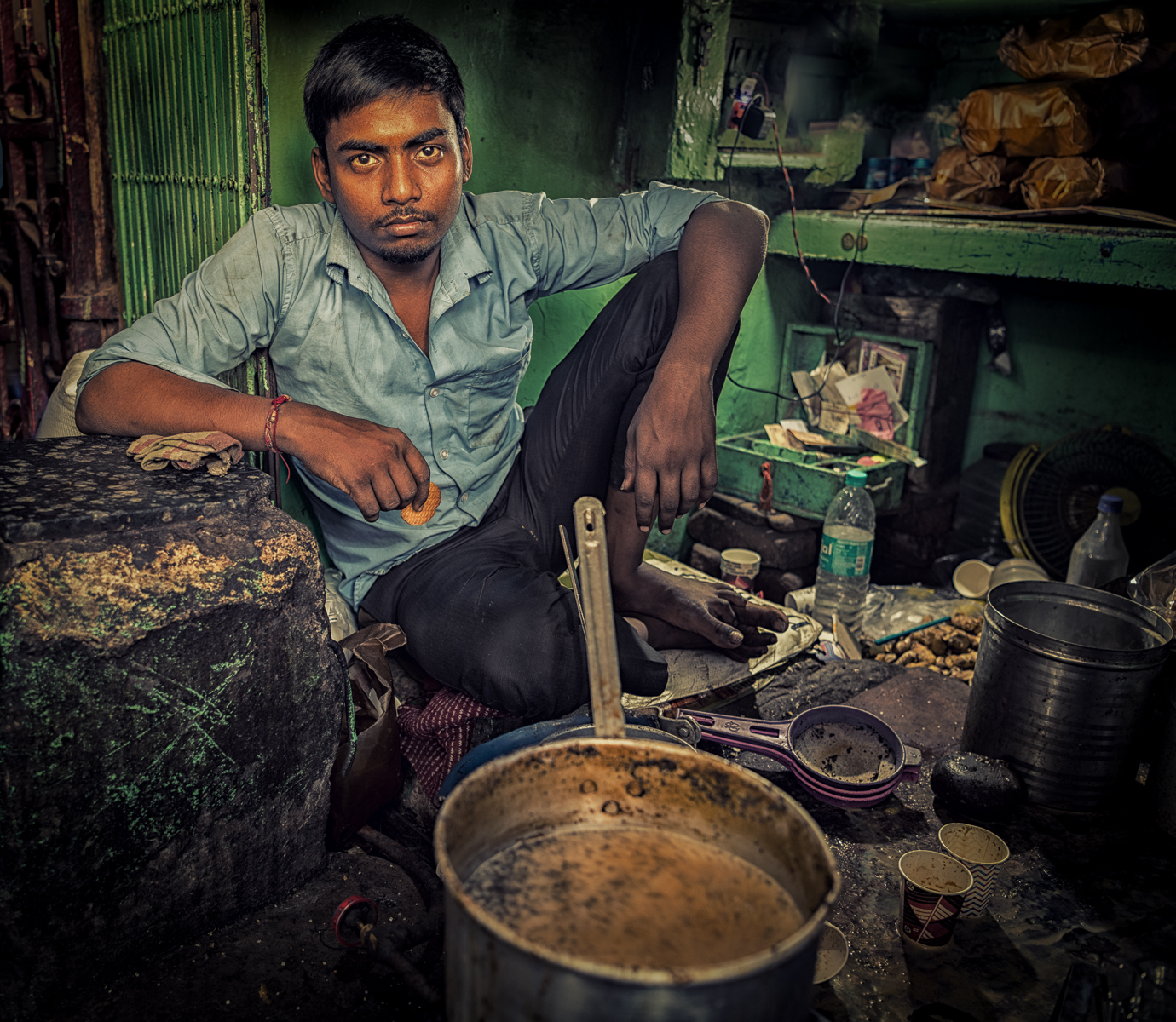 Winning image, Chai Vendor, Old Delhi by Adrian Newell